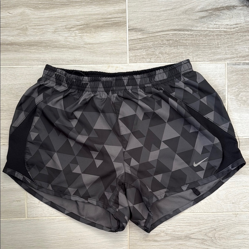 Nike Women's Black Geometric Shorts